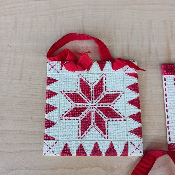 Vintage Handmade Acrylic Red/ White Quilt Square Ornaments Holiday Christmas I - Picture 3 of 8